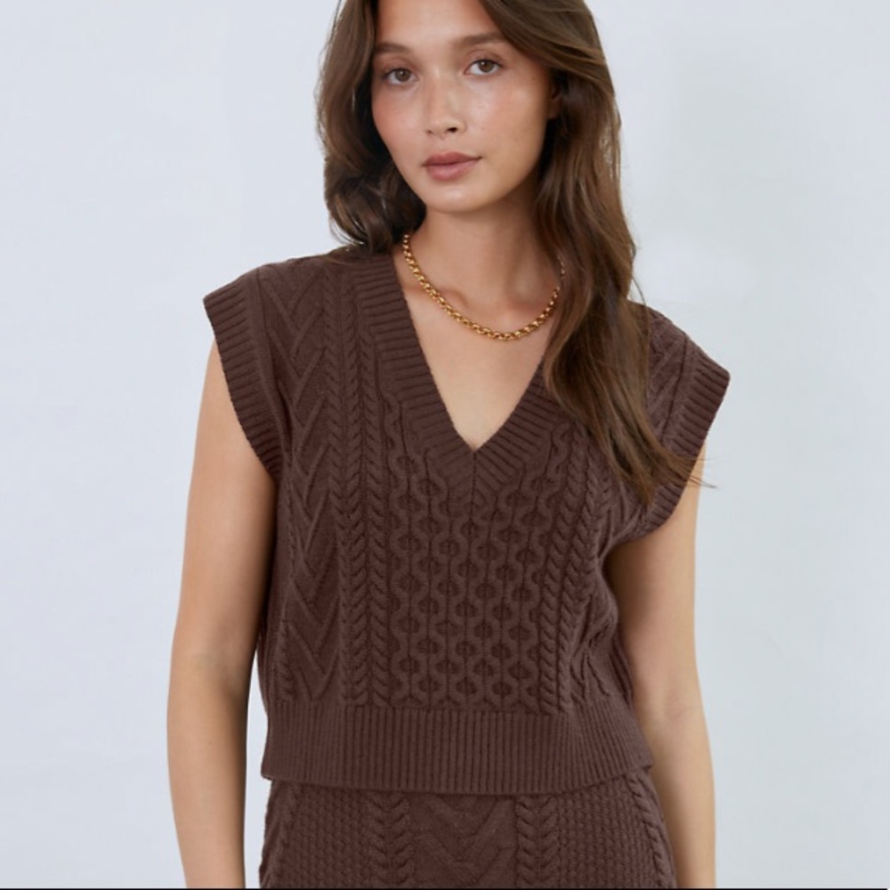 Aritzia Emporia vest